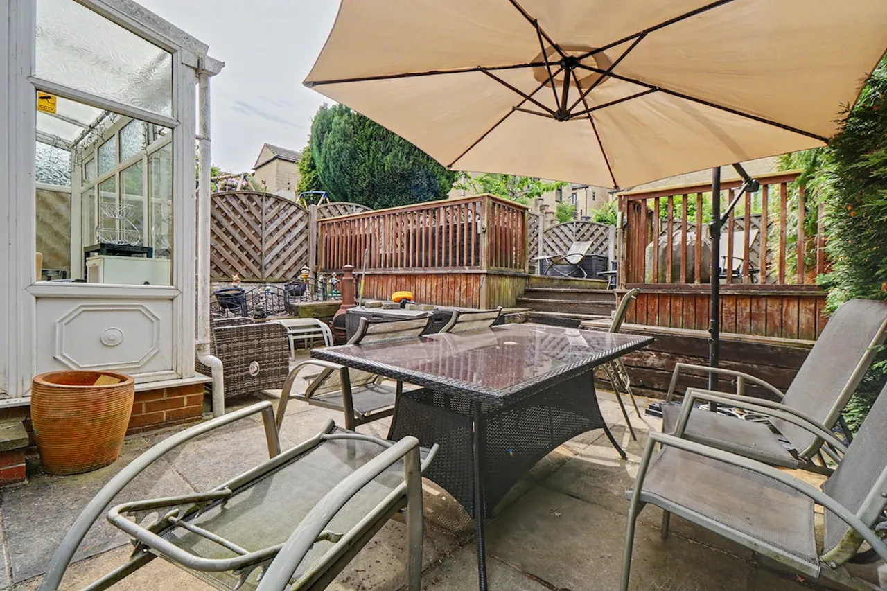 Brownroyd Hill Road, Bradford, BD6, photo 14