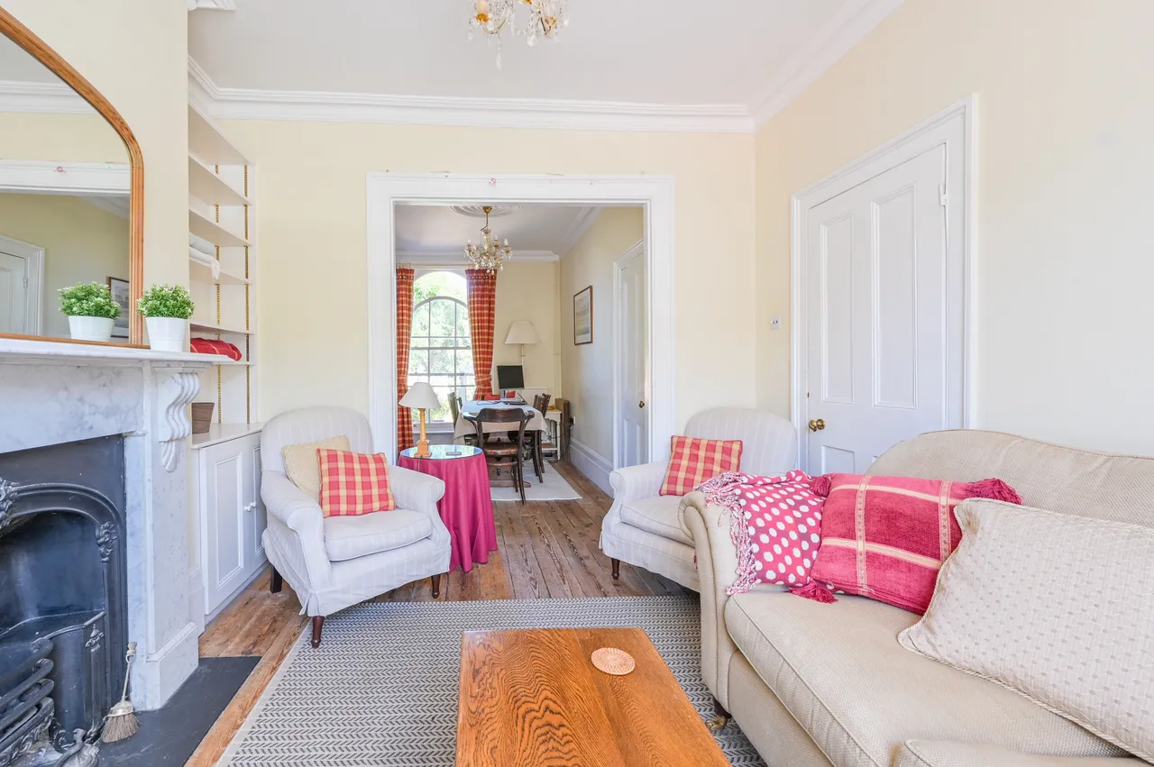 27 Salmon Lane, London, photo 9