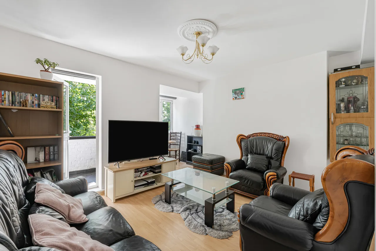 Queensbridge Road, London, E8, photo 2