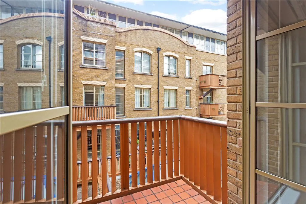 Queen Elizabeth Street, London, SE1, photo 5