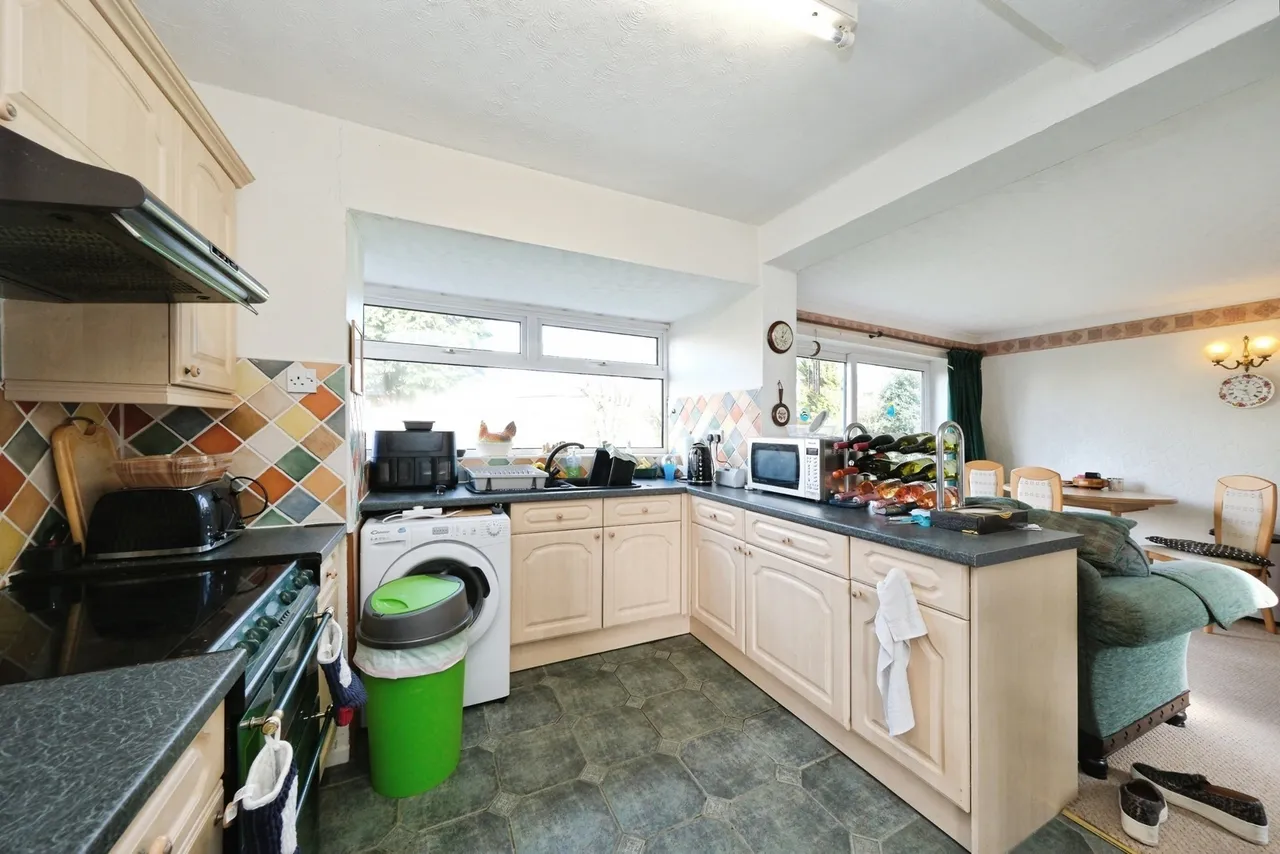 Salisbury Close, Mansfield Woodhouse, Mansfield, Nottinghamshire, NG19, photo 7