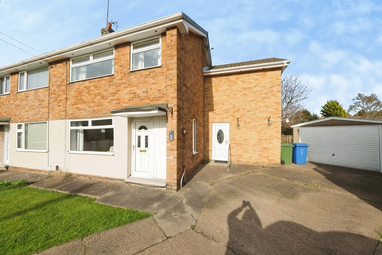 Salisbury Close, Mansfield Woodhouse, Mansfield, Nottinghamshire, NG19, photo 2