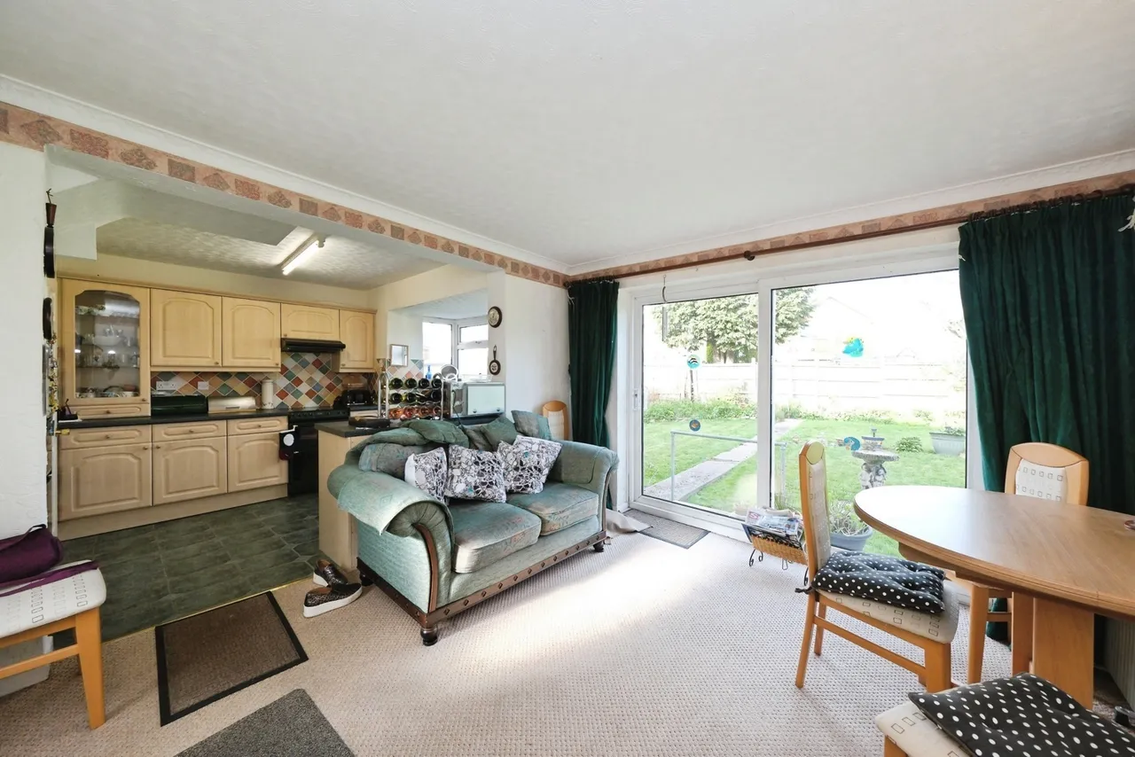 Salisbury Close, Mansfield Woodhouse, Mansfield, Nottinghamshire, NG19, photo 6
