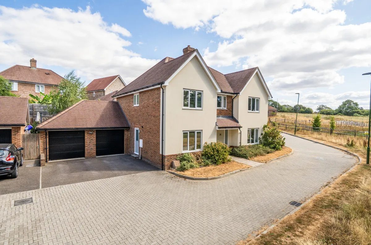 Billingshurst, RH14 9ZT, photo 19