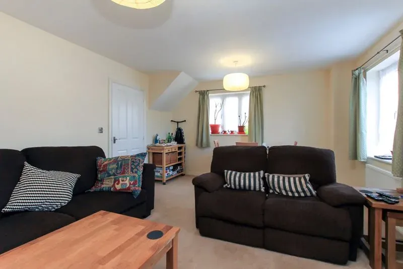Campbell Lane, Pitstone, Buckinghamshire, LU7 9FT, photo 6