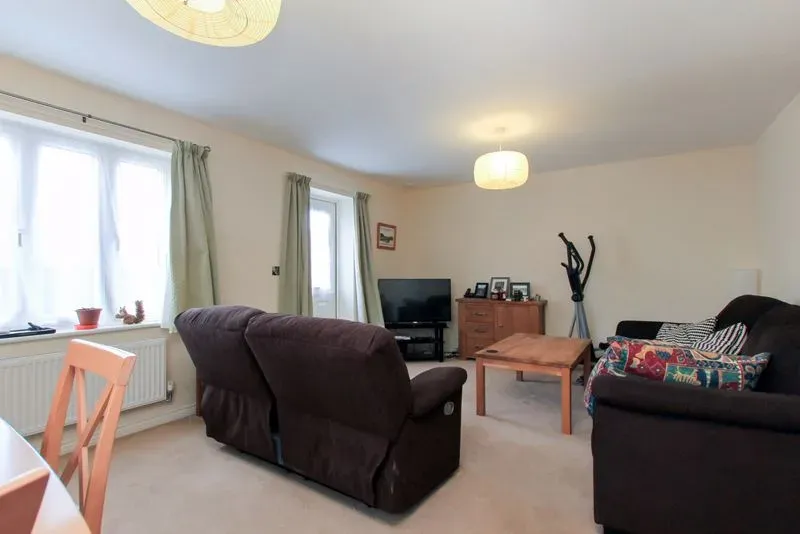 Campbell Lane, Pitstone, Buckinghamshire, LU7 9FT, photo 2
