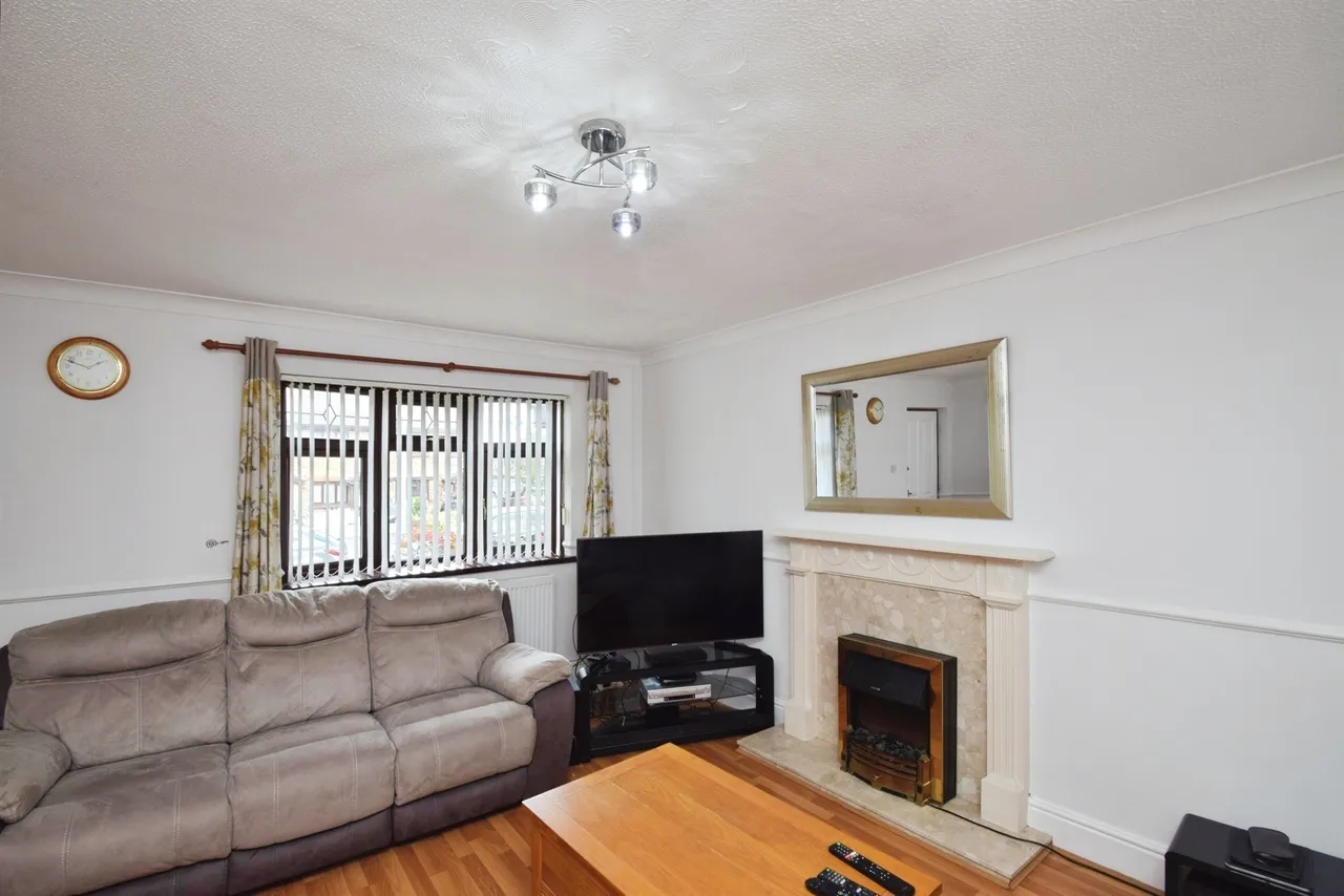Llys Dol SWANSEA, SA6, photo 4