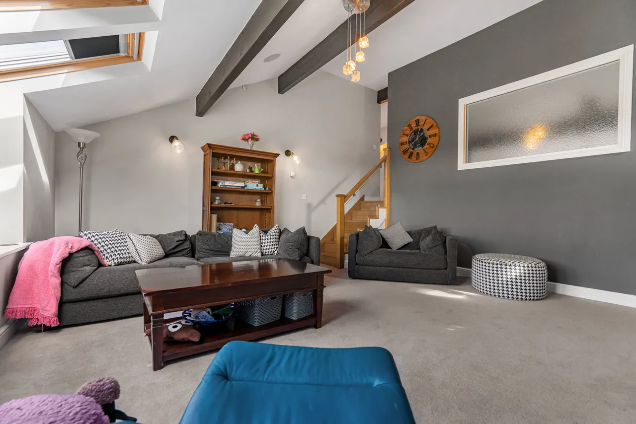 High Lee Lane, Barkisland, HX4, photo 28