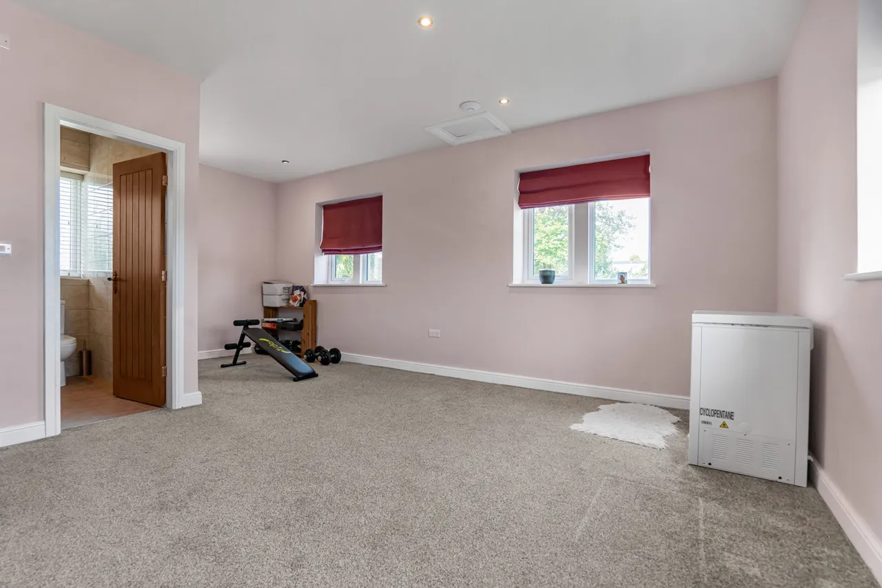 High Lee Lane, Barkisland, HX4, photo 17