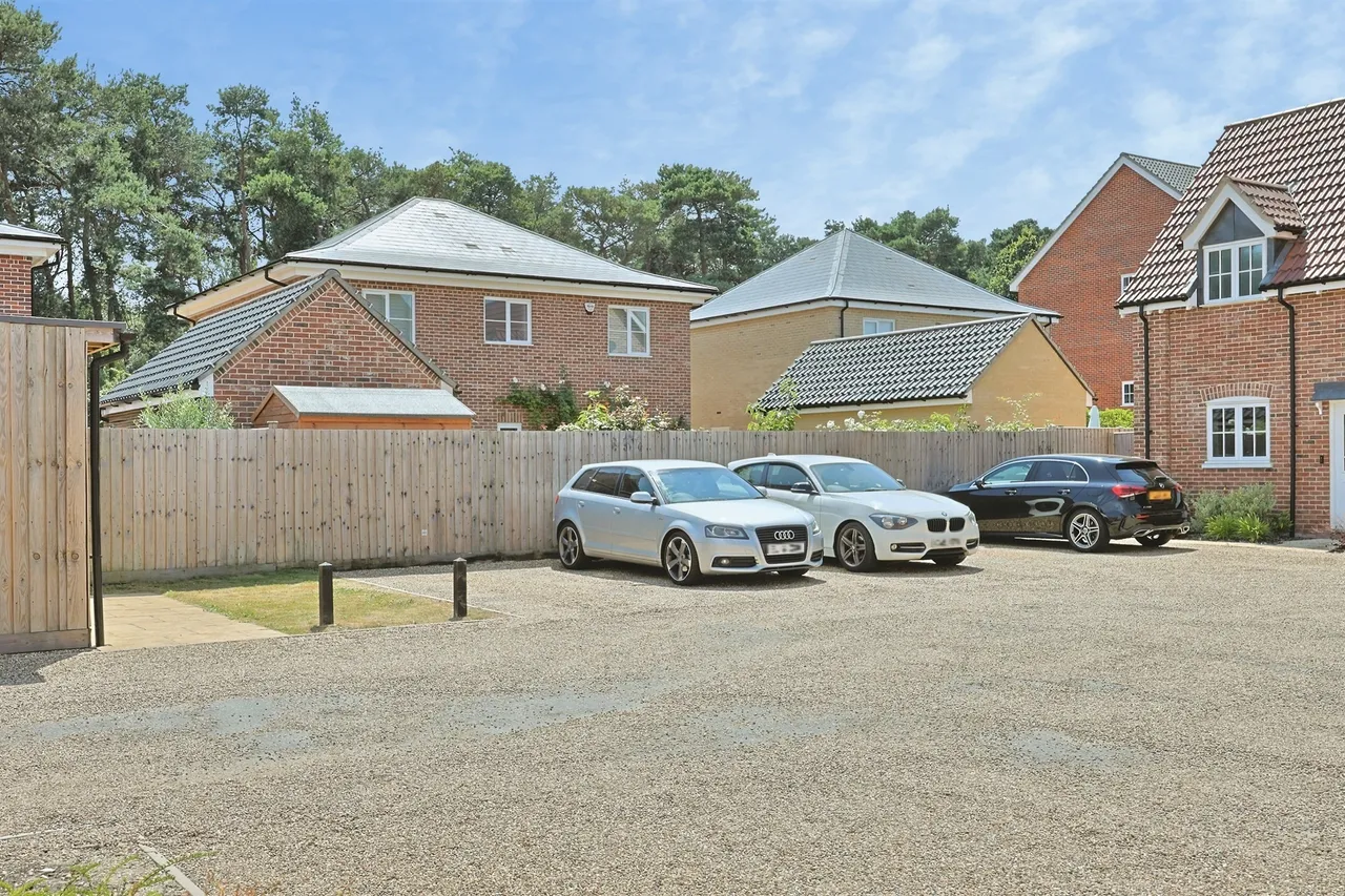 Grouse Close, Sprowston, NR7, photo 11