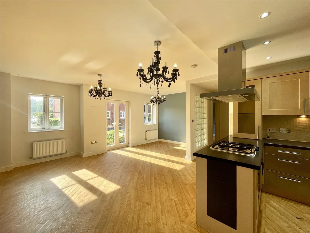 Lindisfarne Court, Widnes, WA8, photo 2
