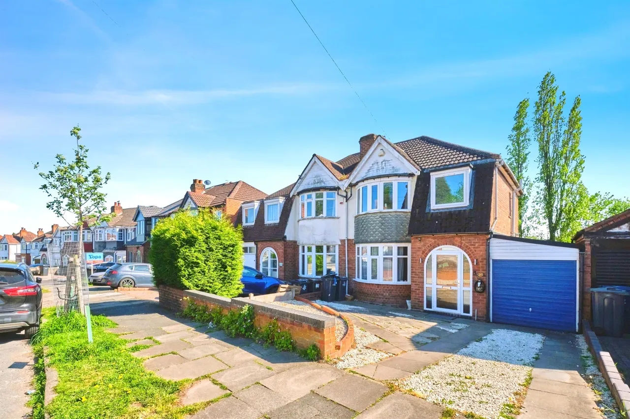 3 bed house for sale — Northolt Grove, BIRMINGHAM