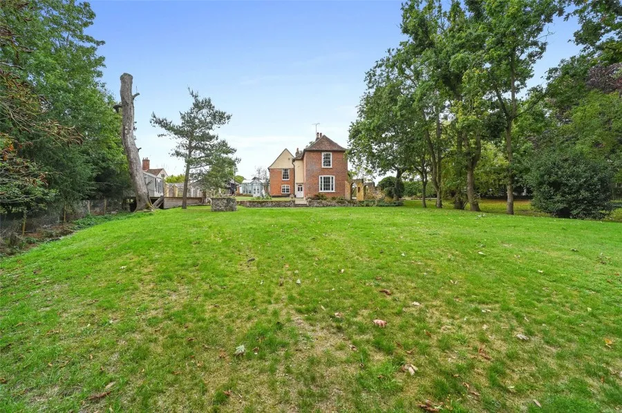 with 4 bedrooms in Sturmer, Haverhill, CB9, photo 18