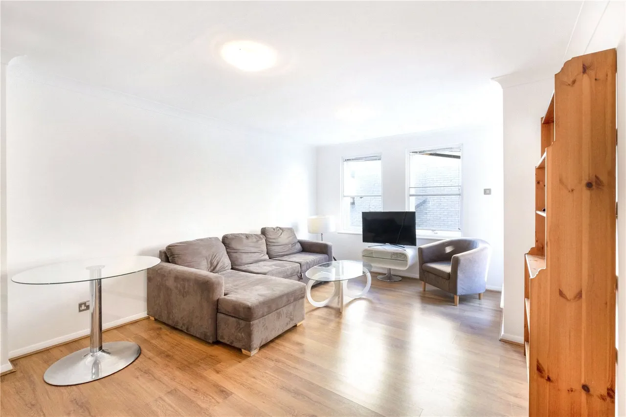Conant Mews, London, E1, photo 9
