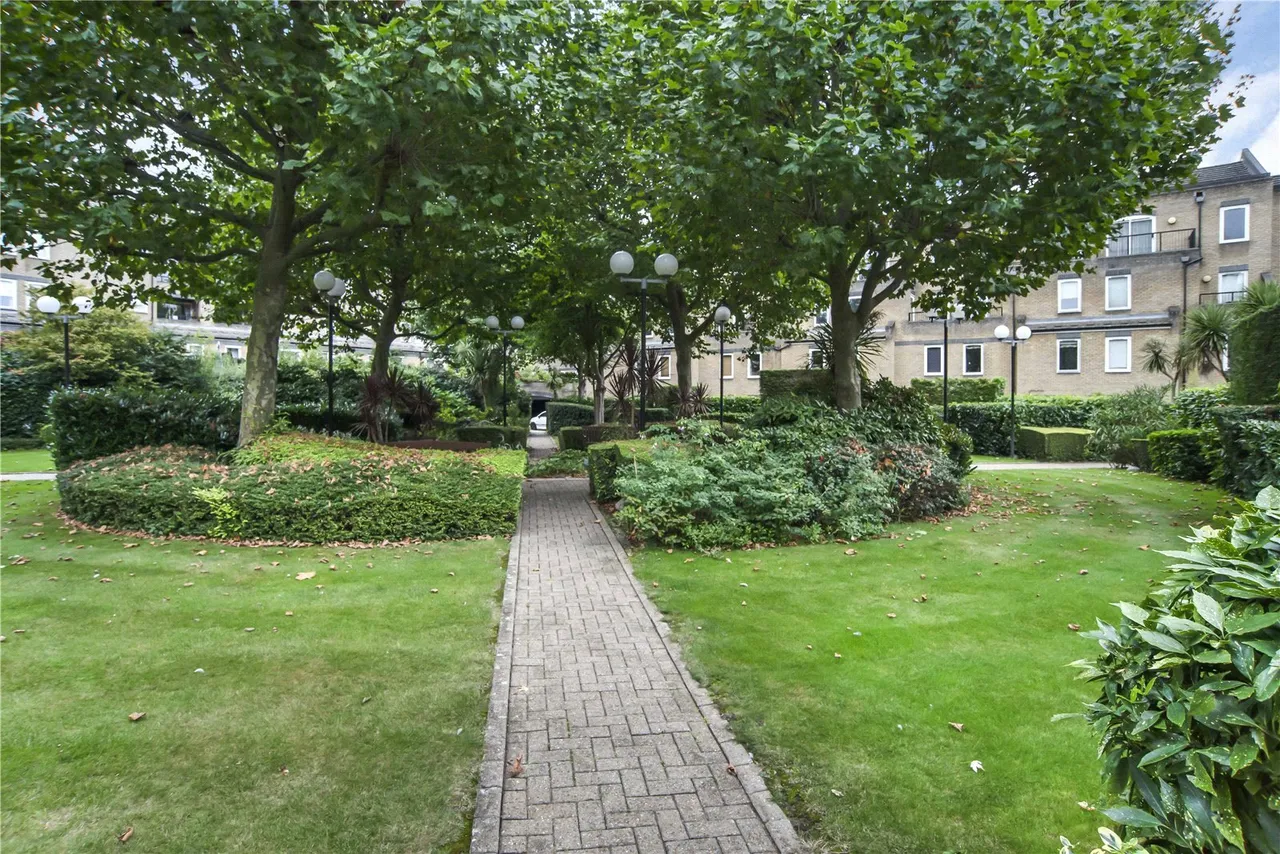 Conant Mews, London, E1, photo 7