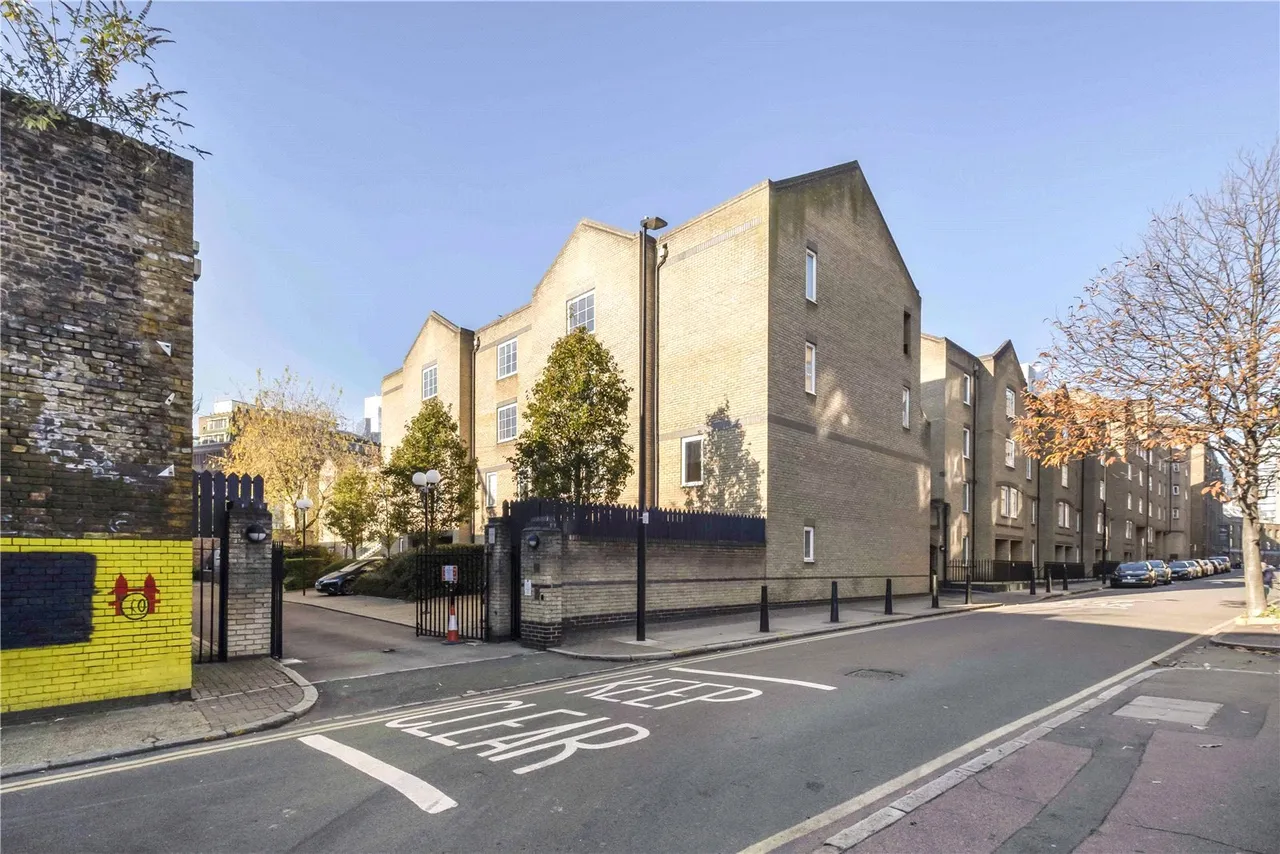 Conant Mews, London, E1, photo 8