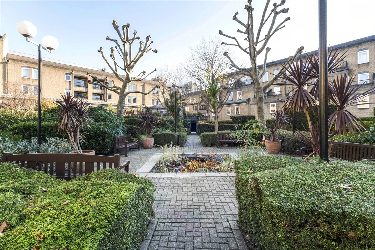 Conant Mews, London, E1, photo 6