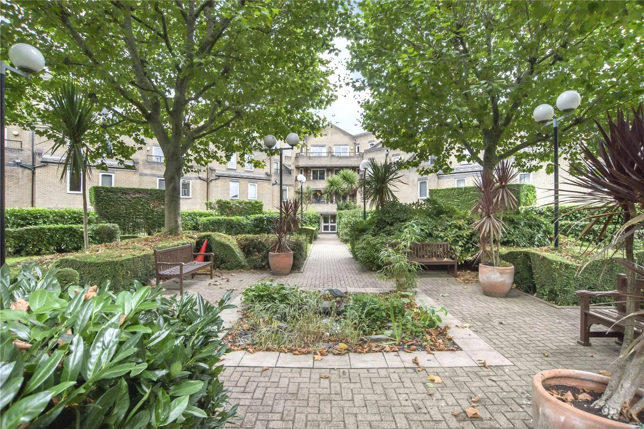 Conant Mews, London, E1, photo 15