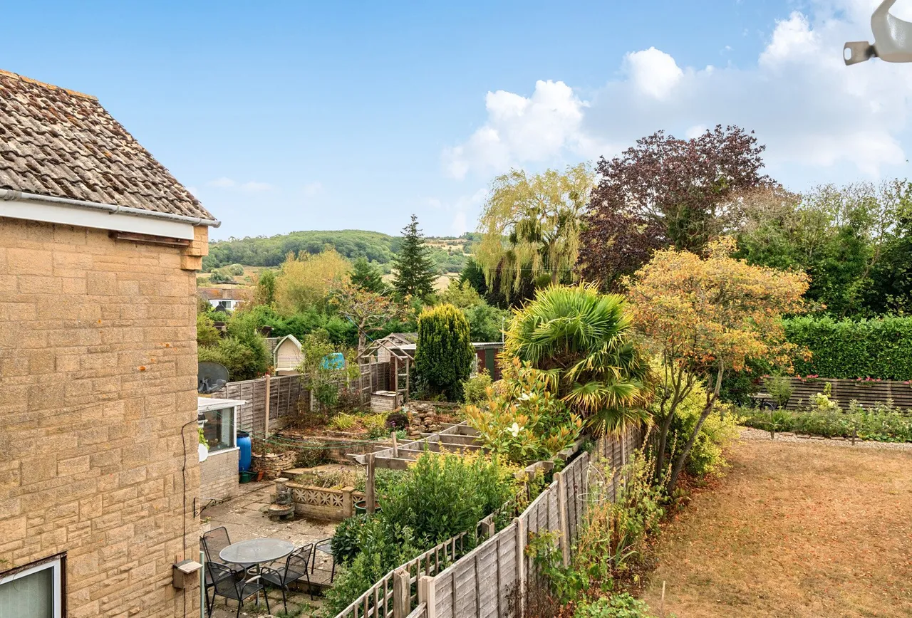 Gretton Road, Gloucestershire, Gotherington, GL52 9QU, photo 3