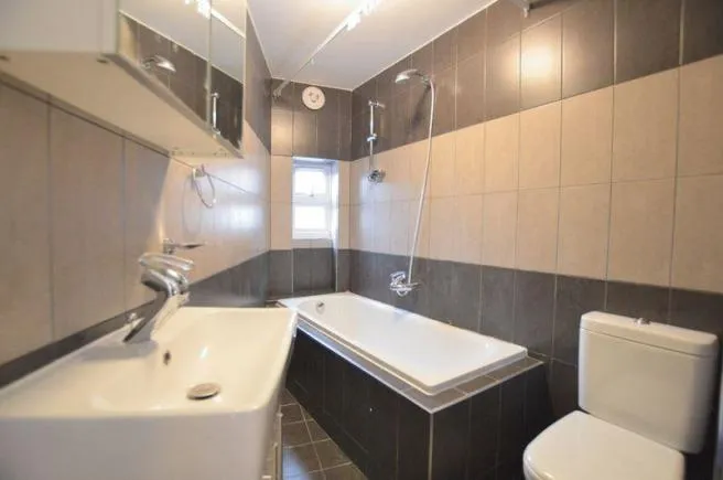 Pinner Road, North Harrow, HA1, photo 4