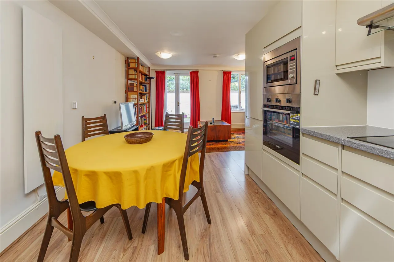 Hornsey Lane, Highgate, N6, photo 7