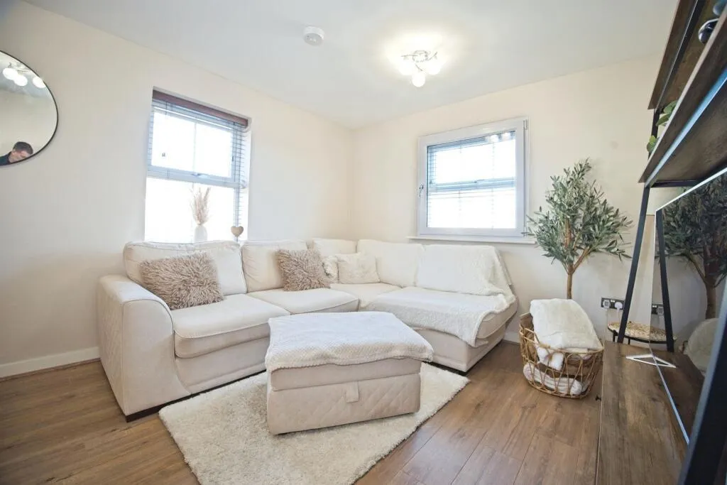 Longacres Bridgend, CF31, photo 2