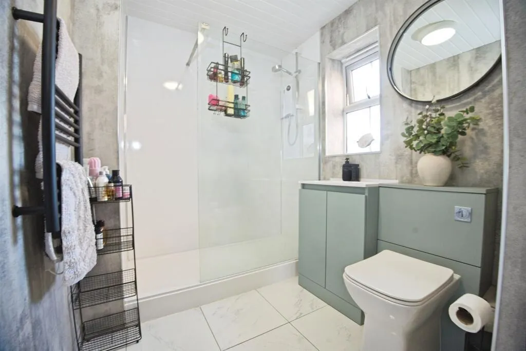 Longacres Bridgend, CF31, photo 13