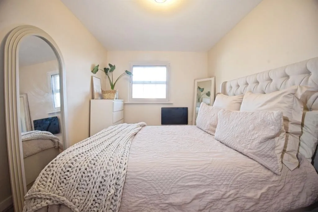 Longacres Bridgend, CF31, photo 9