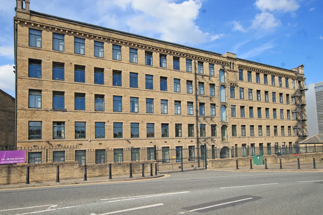 Salts Mill Road, Shipley, BD17, photo 8