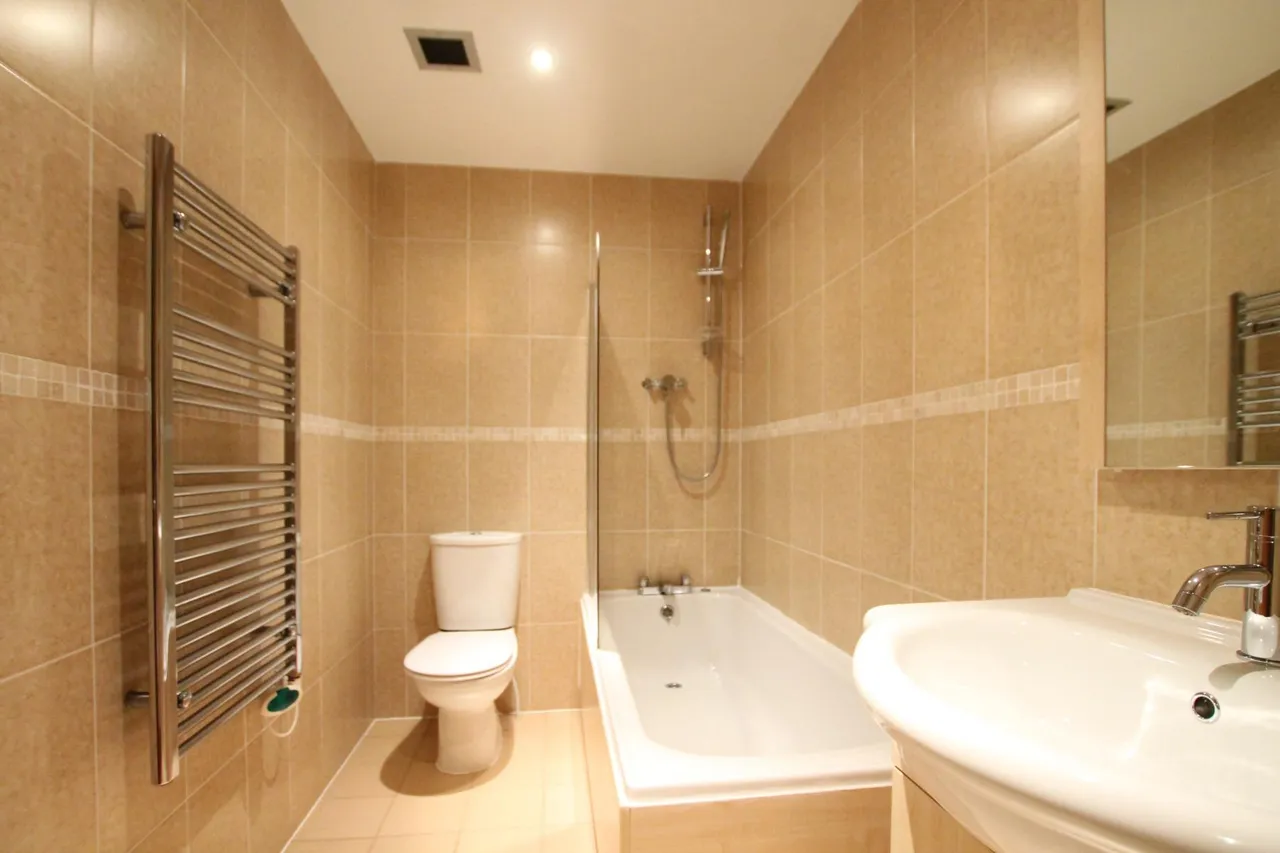 Salts Mill Road, Shipley, BD17, photo 6