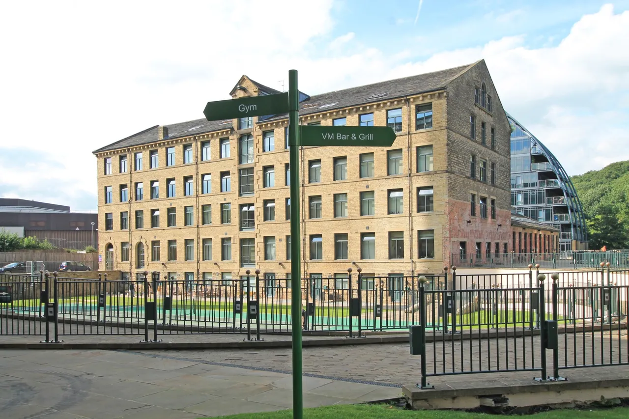Salts Mill Road, Shipley, BD17, photo 7