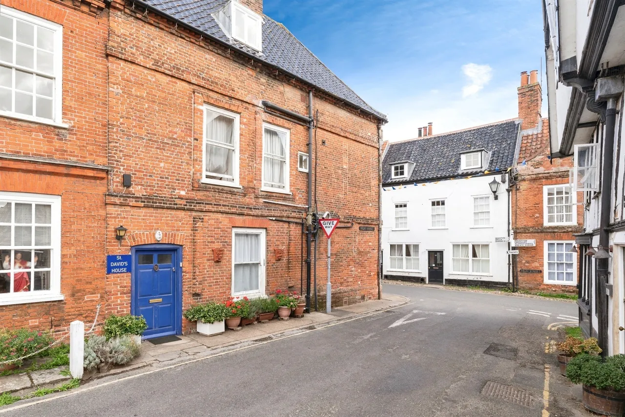 6 bed house for sale — Friday Market Place, Walsingham