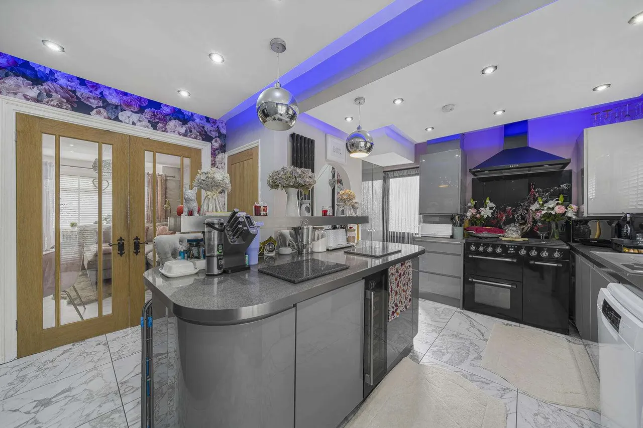 Berkeley Crescent, Dartford, DA1, photo 2
