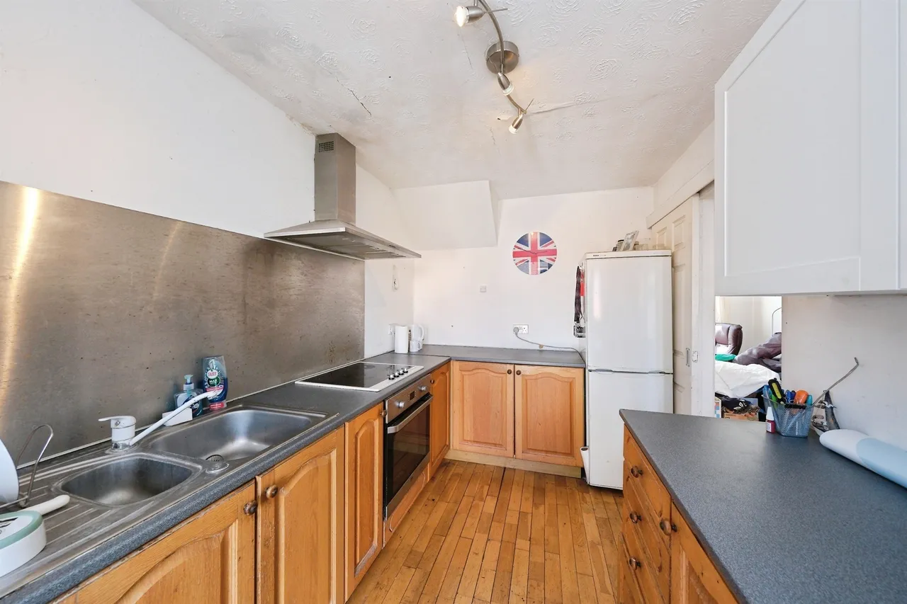 Alma Street, Melbourne, DE73, photo 3