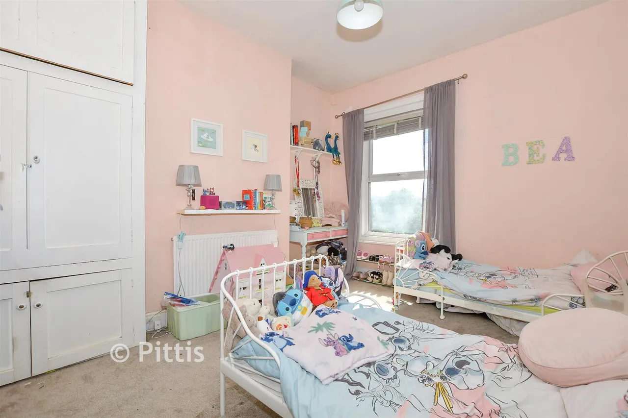 Morton Road, Brading, PO36, photo 6