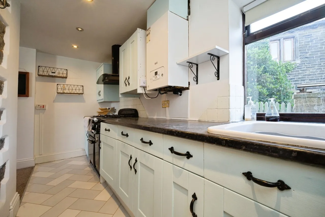Whitehill Road, Halifax, West Yorkshire, HX2, photo 8