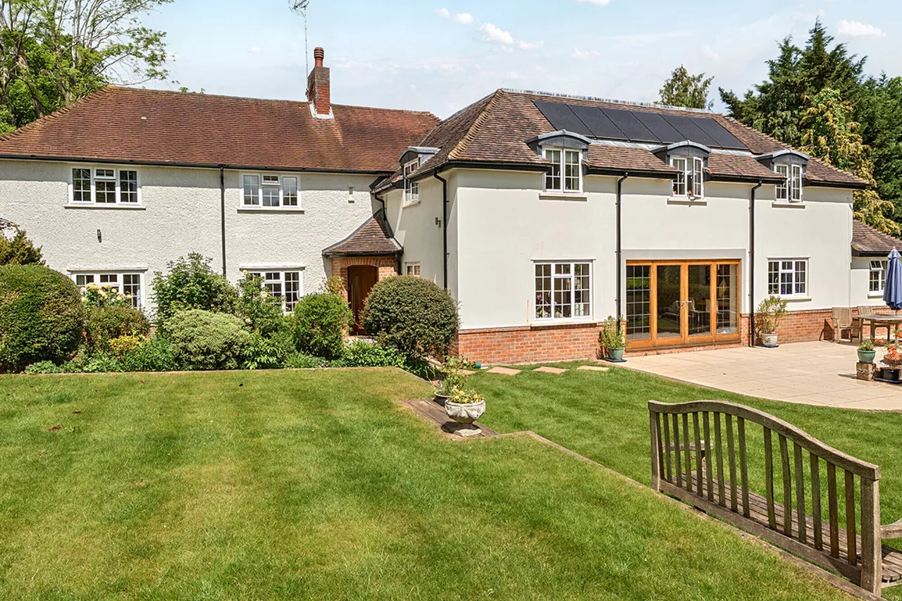 5 bed house for sale — North Park, Gerrards Cross, SL9
