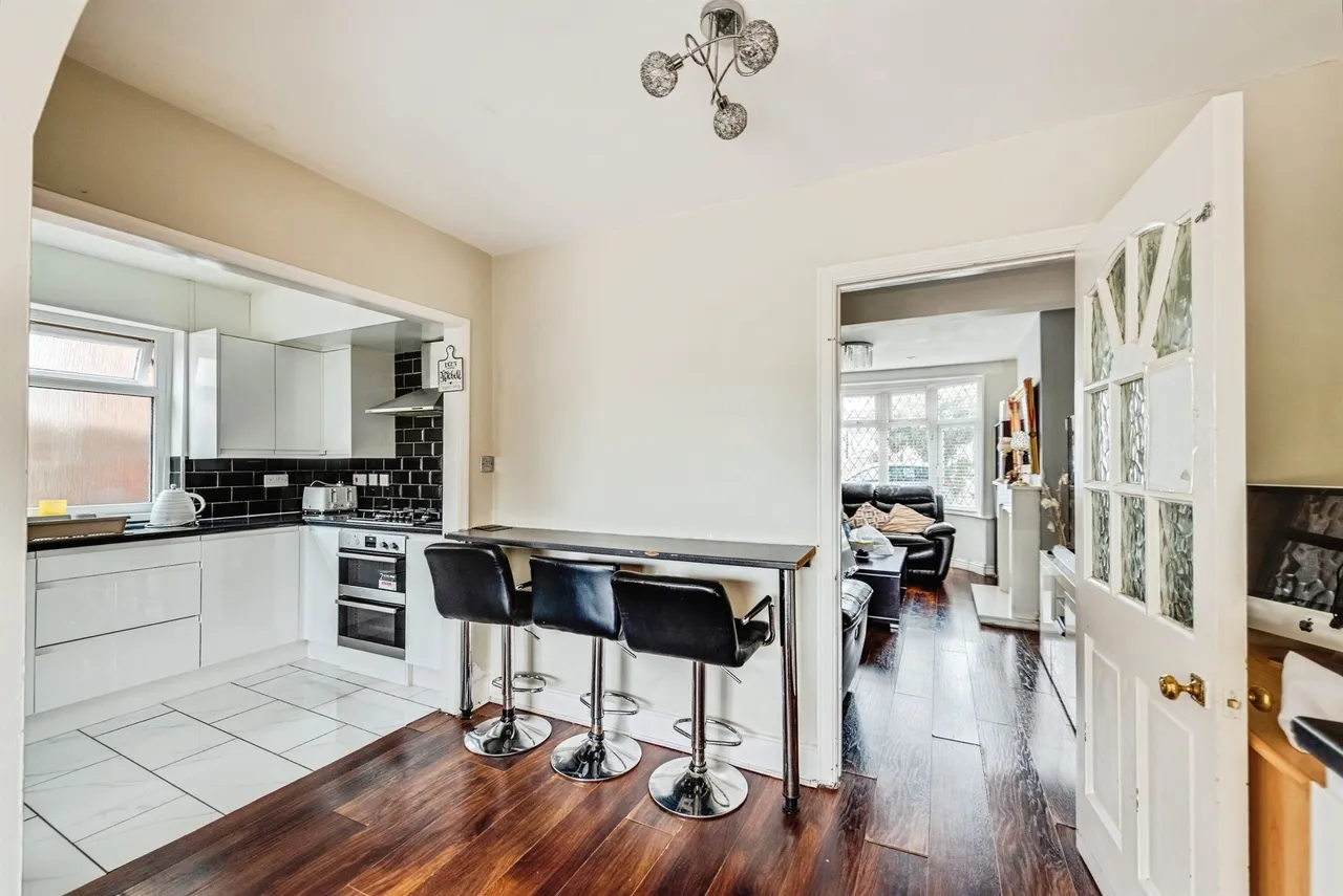 Richmond Road, Swindon, SN2, photo 4