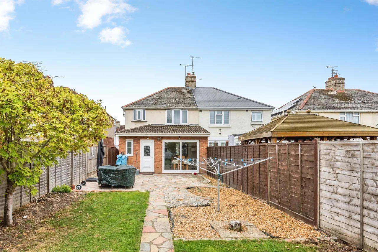 Richmond Road, Swindon, SN2, photo 18
