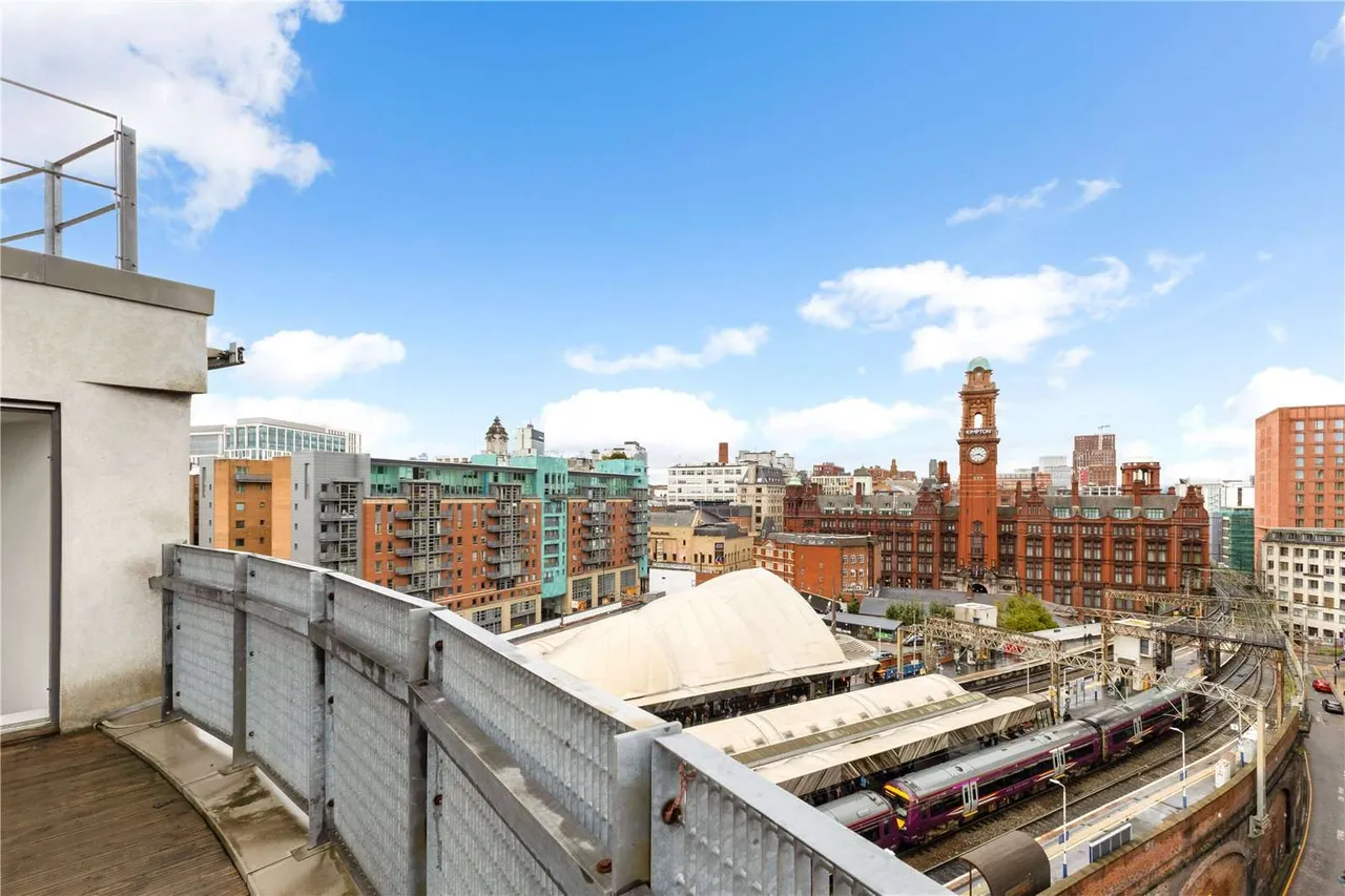 2 bed flat for sale, New Wakefield Street, Manchester, M1