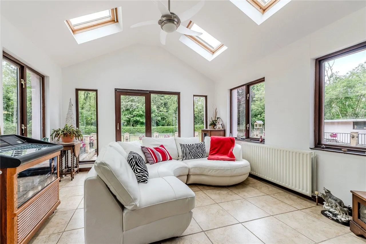 North Road, Brotherton, WF11, photo 3