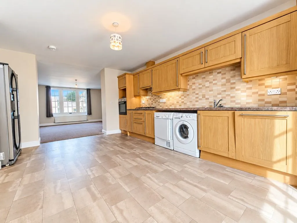 Front Street, Brampton, CA8, photo 6