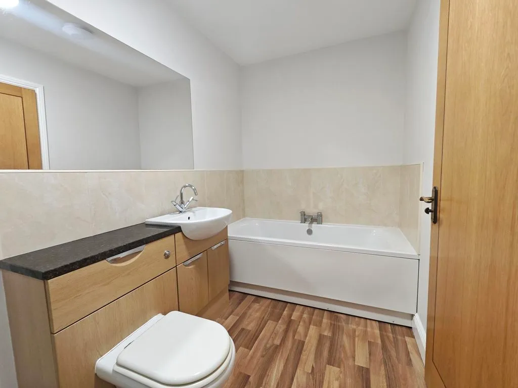Front Street, Brampton, CA8, photo 11