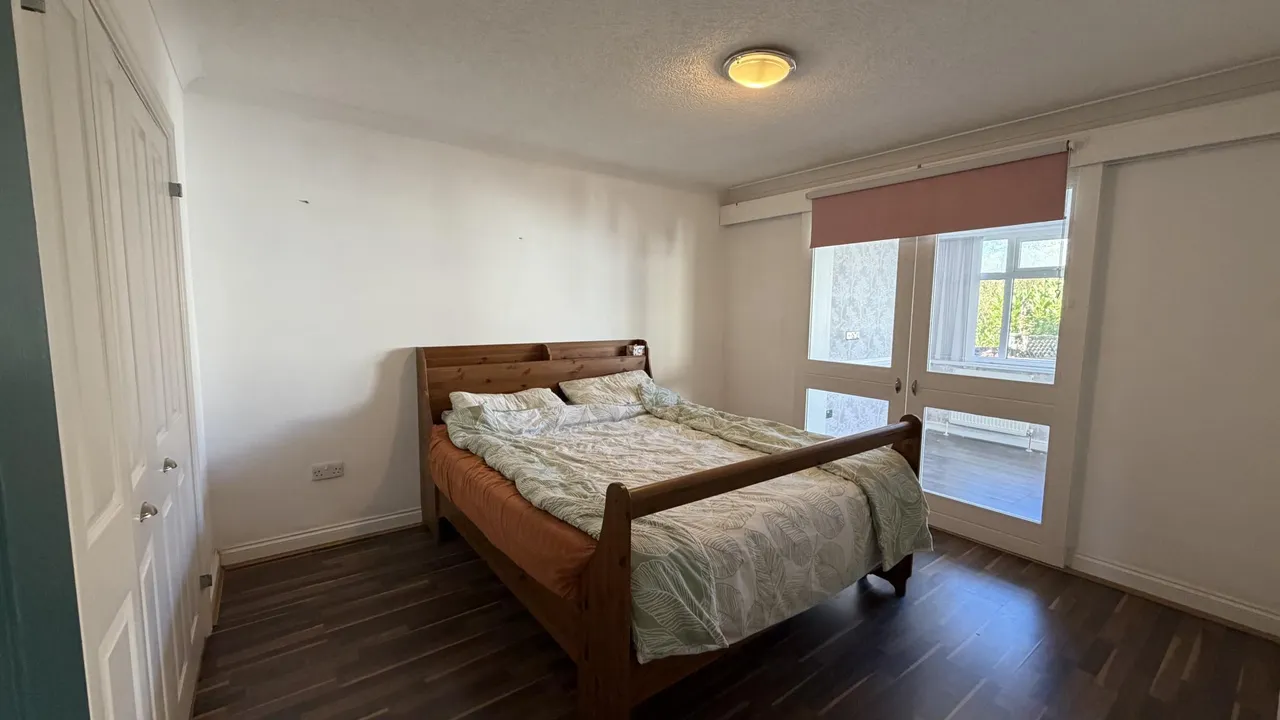 Moor Close Road, Bradford, BD13, photo 13