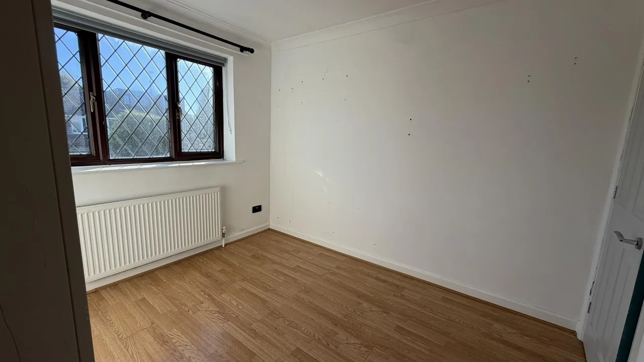 Moor Close Road, Bradford, BD13, photo 12