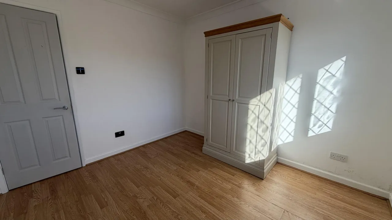 Moor Close Road, Bradford, BD13, photo 11