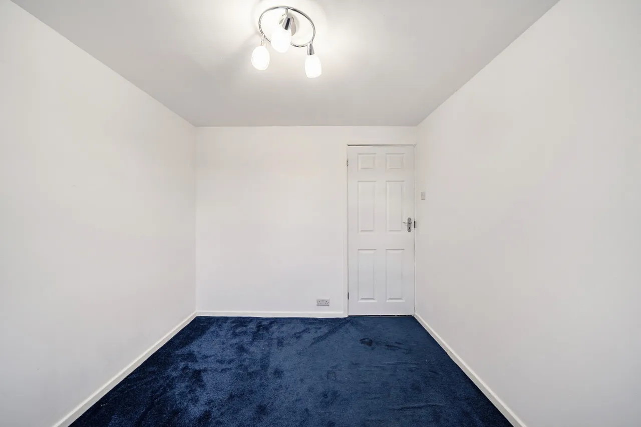 Bower Close, Northolt, UB5, photo 18