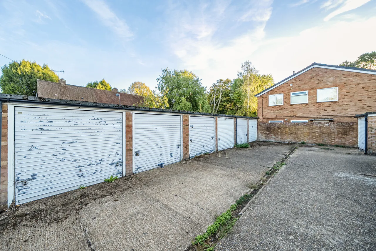 Bower Close, Northolt, UB5, photo 7