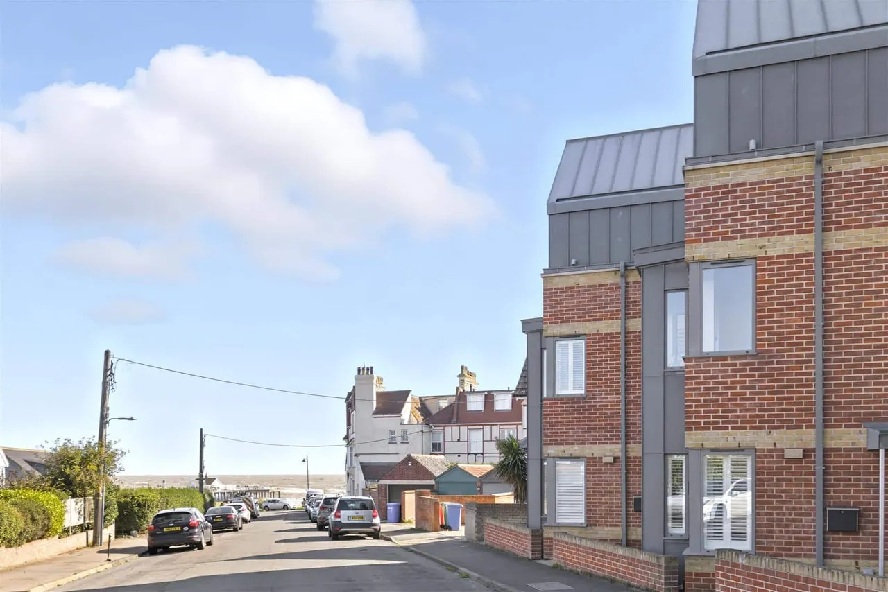 3 bed house for sale, Fieldstile Road, Southwold, IP18