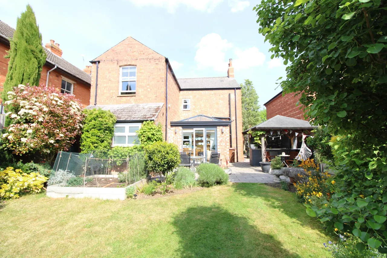Victoria Avenue, Sleaford, NG34, photo 25